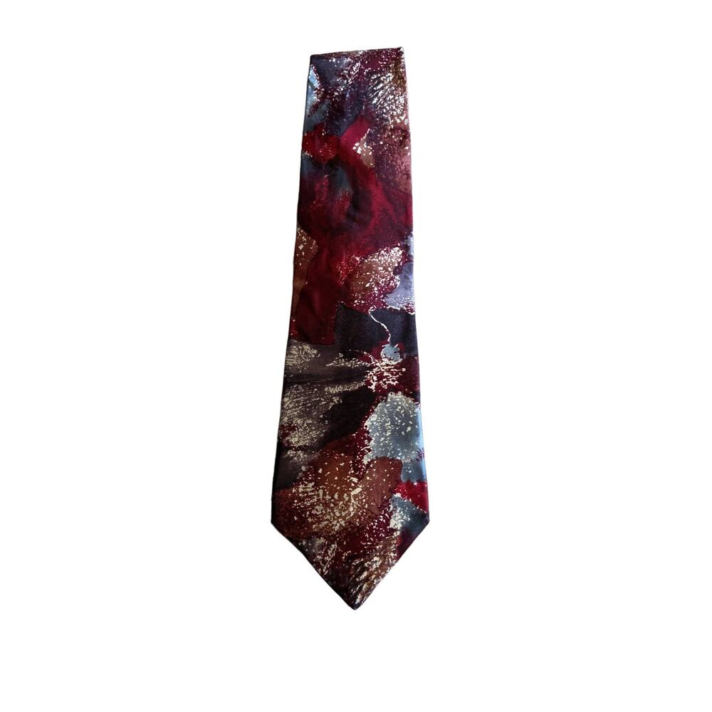 Benchmark silk tie